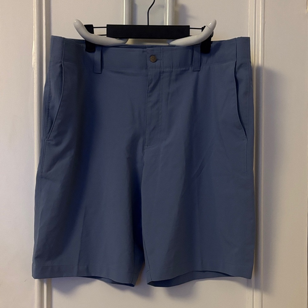 Callaway Men's Blue Flat Front Shorts